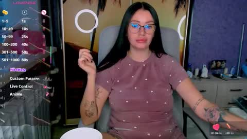 Snapshot of goldenwitchx chatting on October 2025 04:57:01 AM Polina online show from October 2025 04:57:01 AM
