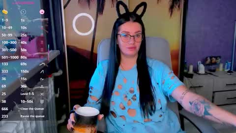 Snapshot of goldenwitchx chatting on October 2025 07:54:02 AM Polina online show from October 2025 07:54:02 AM