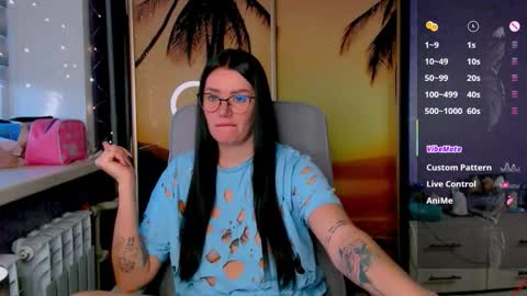 Snapshot of goldenwitchx chatting on November 2025 06:01:01 AM Polina online show from November 2025 06:01:01 AM