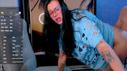 Snapshot of goldenwitchx chatting on November 2025 06:43:01 PM Polina online show from November 2025 06:43:01 PM