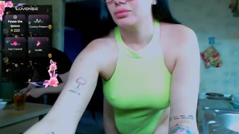 Snapshot of goldenwitchx chatting on April 2026 11:58:01 AM Polina online show from April 2026 11:58:01 AM
