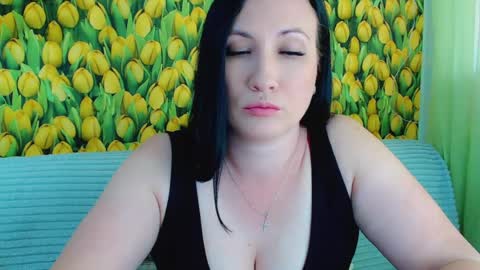 Snapshot of goldmoonn chatting on June 2026 12:53:02 PM goldmoonn online show from June 2026 12:53:02 PM