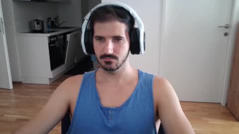 Snapshot of goldnic_10 chatting on September 2025 12:38:02 PM goldnic_10 online show from September 2025 12:38:02 PM