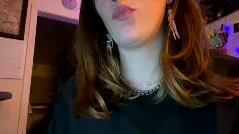 Snapshot of goldstarprincessxxx chatting on November 2025 01:55:02 AM Goldstar and Princess online show from November 2025 01:55:02 AM