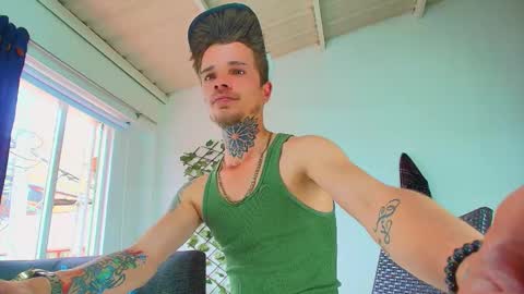 Snapshot of goldy_loyal99 chatting on September 2025 05:14:02 PM Goldy Loyal93 online show from September 2025 05:14:02 PM