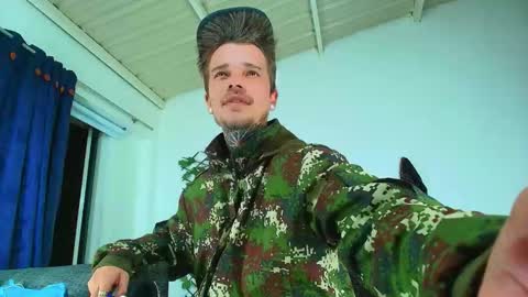 Snapshot of goldy_loyal99 chatting on September 2025 08:27:02 AM Goldy Loyal93 online show from September 2025 08:27:02 AM