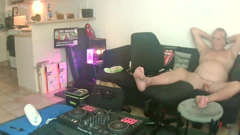 Snapshot of goldyguy011 chatting on June 2026 03:58:01 PM goldyguy011 online show from June 2026 03:58:01 PM