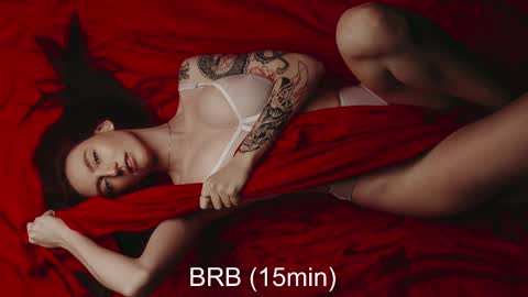 Polly online show from March 2025 08:48:01 PM