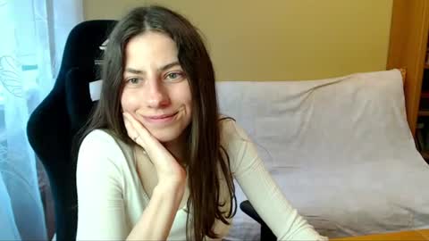 Snapshot of good__night chatting on June 2026 03:47:01 PM Elizabeth Effie online show from June 2026 03:47:01 PM