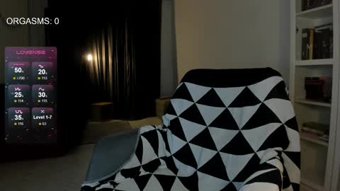 Snapshot of goodg_oddamn chatting on November 2025 01:27:02 AM SOPHIE online show from November 2025 01:27:02 AM