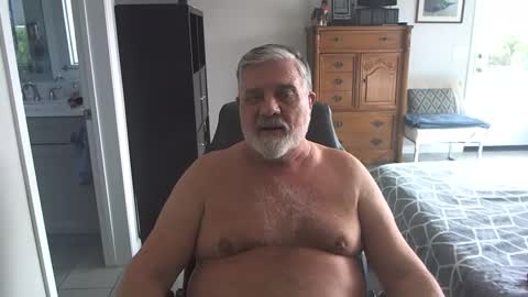 Snapshot of goodream2 chatting on January 2025 09:15:02 PM Michael online show from January 2025 09:15:02 PM