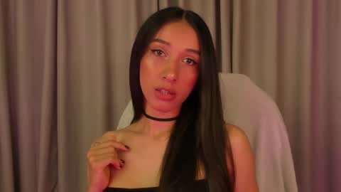 Snapshot of gorgeous_brunette chatting on March 2025 08:59:01 AM Rose online show from March 2025 08:59:01 AM