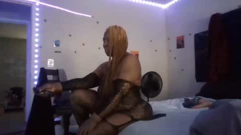 Sue Goddess online show from October 2025 03:18:02 PM