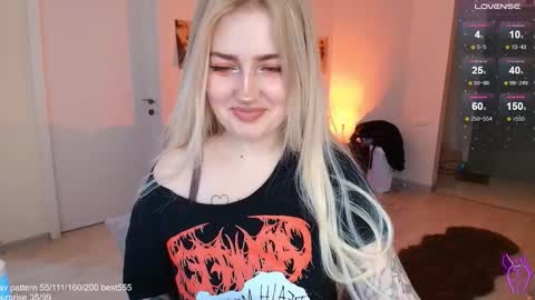 Snapshot of gothkittys chatting on December 2025 10:22:02 AM traumfrau Kira angel face devil eyes I SELL A LOT VIDEO IN GALLERY online show from December 2025 10:22:02 AM