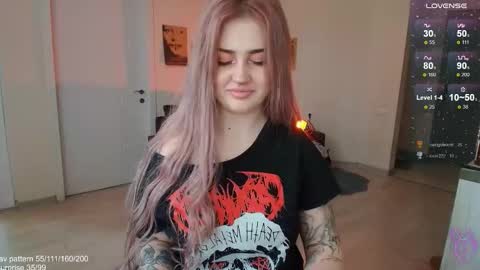 Snapshot of gothkittys chatting on February 2026 11:03:01 AM traumfrau Kira angel face devil eyes I SELL A LOT VIDEO IN GALLERY online show from February 2026 11:03:01 AM