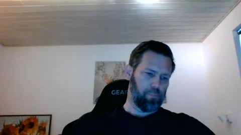 Snapshot of gottalop chatting on June 2026 05:43:01 AM gottalop online show from June 2026 05:43:01 AM