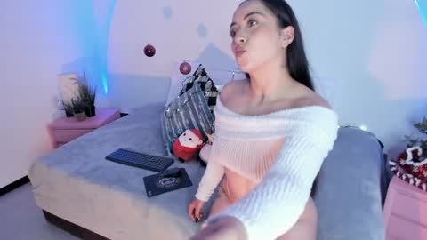 Snapshot of grace_duppon chatting on December 2024 07:46:02 PM Grace online show from December 2024 07:46:02 PM