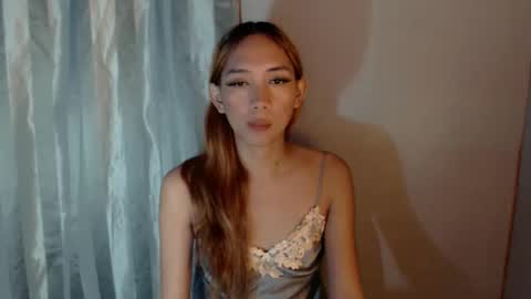 Snapshot of grace_for_youuu chatting on October 2025 05:22:02 PM HoneyGrace online show from October 2025 05:22:02 PM