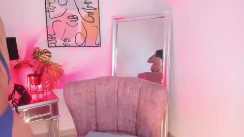 Snapshot of grace_tom1 chatting on November 2025 03:17:01 AM GRACE KIROZ online show from November 2025 03:17:01 AM