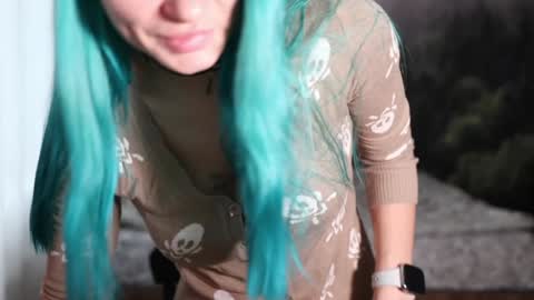 Snapshot of gracegreen chatting on December 2024 09:07:01 AM I will be glad to see you  30 N  1800  - 2300 gmt3  online show from December 2024 09:07:01 AM