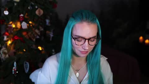 Snapshot of gracegreen chatting on December 2024 06:53:02 AM I will be glad to see you  30 N  1800  - 2300 gmt3  online show from December 2024 06:53:02 AM