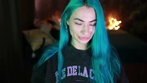 Snapshot of gracegreen chatting on March 2025 10:32:02 AM I will be glad to see you  30 N  1800  - 2300 gmt3  online show from March 2025 10:32:02 AM