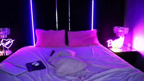 Snapshot of gracehotdavies chatting on January 2025 02:46:01 PM Grace online show from January 2025 02:46:01 PM