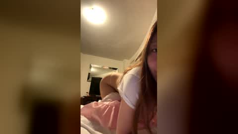 Snapshot of gracemeow chatting on April 2026 01:15:01 PM gracemeow online show from April 2026 01:15:01 PM