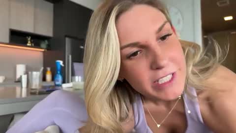 Gracie Mae online show from February 2025 09:25:02 PM