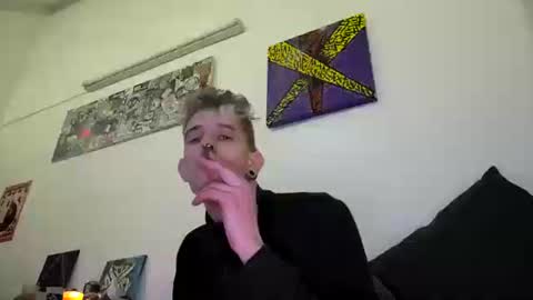 Snapshot of graff4 chatting on December 2024 06:52:01 PM Smallcom online show from December 2024 06:52:01 PM