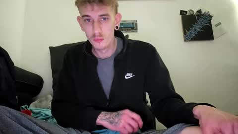 Snapshot of graff4 chatting on January 2025 12:23:02 AM Smallcom online show from January 2025 12:23:02 AM