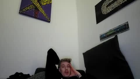 Snapshot of graff4 chatting on January 2025 07:42:01 PM Smallcom online show from January 2025 07:42:01 PM