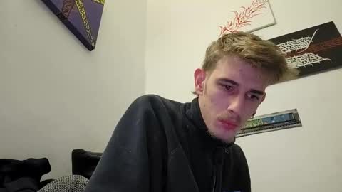 Snapshot of graff4 chatting on January 2025 12:35:01 AM Smallcom online show from January 2025 12:35:01 AM