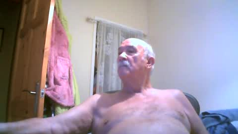 Snapshot of grahammal chatting on August 2026 12:37:01 PM grahammal online show from August 2026 12:37:01 PM