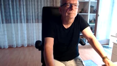 Snapshot of grandpach chatting on June 2026 11:35:01 AM grandpach online show from June 2026 11:35:01 AM