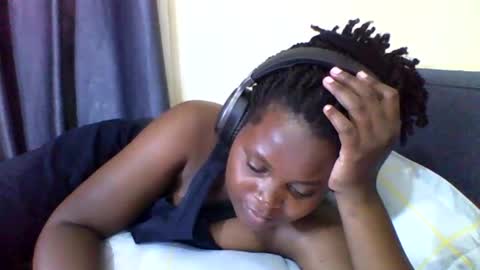 Snapshot of grannylover_ chatting on October 2025 07:25:02 AM grannylover_ online show from October 2025 07:25:02 AM