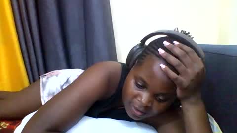 Snapshot of grannylover_ chatting on November 2025 08:11:01 PM grannylover_ online show from November 2025 08:11:01 PM