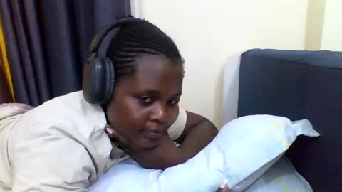 Snapshot of grannylover_ chatting on November 2025 05:49:01 PM grannylover_ online show from November 2025 05:49:01 PM