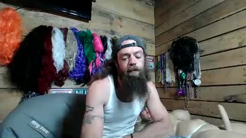 Snapshot of grannypounder chatting on January 2025 01:02:02 PM grannypounder online show from January 2025 01:02:02 PM