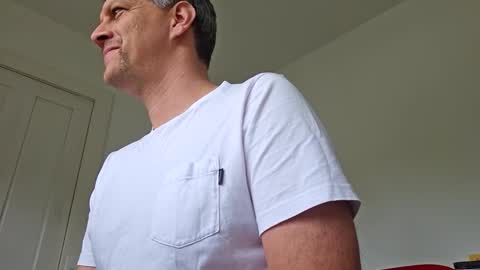 Snapshot of grattitude chatting on November 2025 10:52:02 PM grattitude online show from November 2025 10:52:02 PM