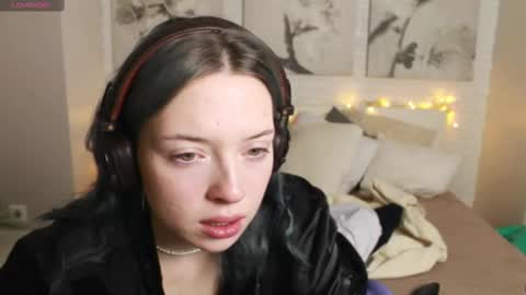 Snapshot of graylovescookies chatting on February 2025 03:29:01 PM graylovescookies online show from February 2025 03:29:01 PM