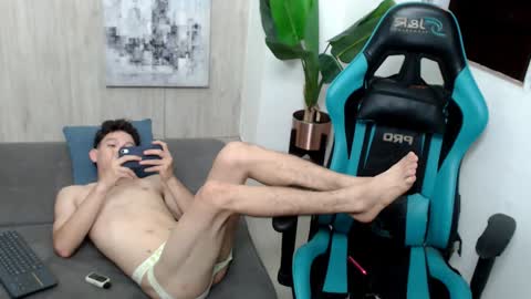 Snapshot of grecia_millercol chatting on December 2024 05:37:01 AM grecia_millercol online show from December 2024 05:37:01 AM