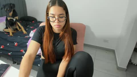 GreciaRuiz online show from November 2025 07:21:01 PM