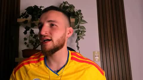 Juan online show from November 2025 12:33:01 AM