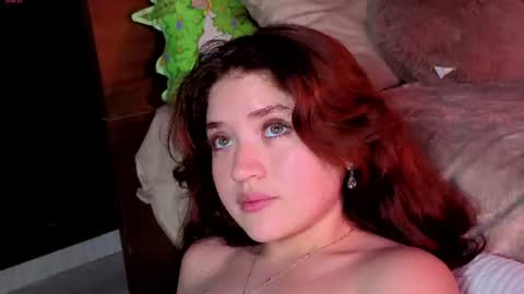 greeneyes_diamond online show from August 2026 10:02:01 PM