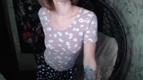 Lina online show from October 2025 12:15:02 PM