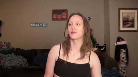 Snapshot of greenxxxqueen chatting on December 2024 09:35:01 AM SexQueen Nikki online show from December 2024 09:35:01 AM