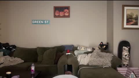 Snapshot of greenxxxqueen chatting on January 2025 08:46:02 AM SexQueen Nikki online show from January 2025 08:46:02 AM