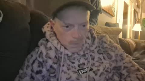 first time doing this online show from February 2026 03:57:01 AM