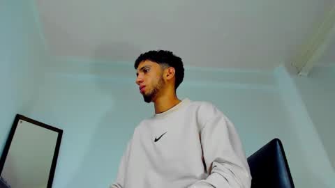 Snapshot of gregory_hardxx chatting on January 2025 11:13:01 PM GREGORY online show from January 2025 11:13:01 PM